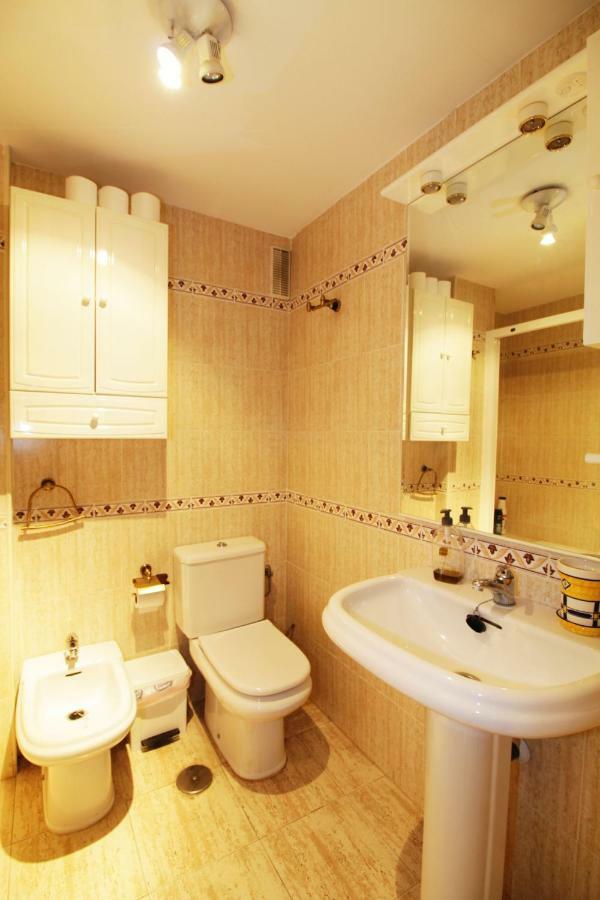 Apartamento Calle Cruz Фуeнхирола Екстериор снимка