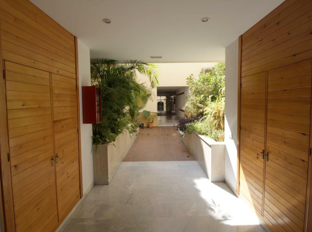Apartamento Calle Cruz Фуeнхирола Екстериор снимка